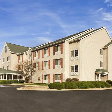 Country Inn & Suites By Radisson, Clinton, Ia Exterior photo